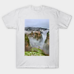 Varlaam monastery in a Meteoric state T-Shirt